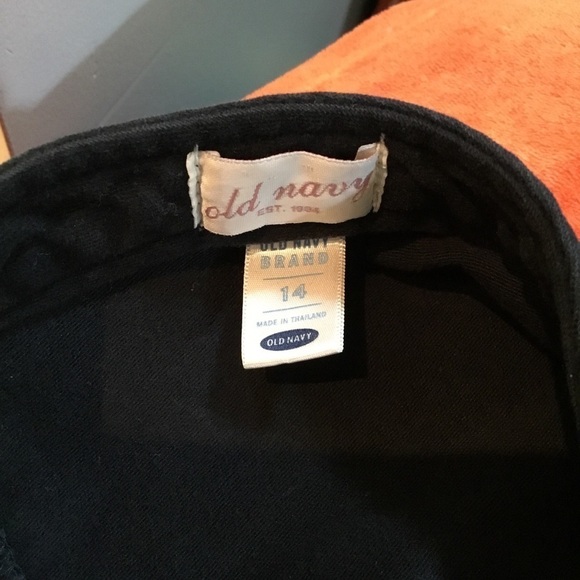 Old Navy size 14 black skirt with side zipper and 2 zippers at hem - Picture 8 of 8